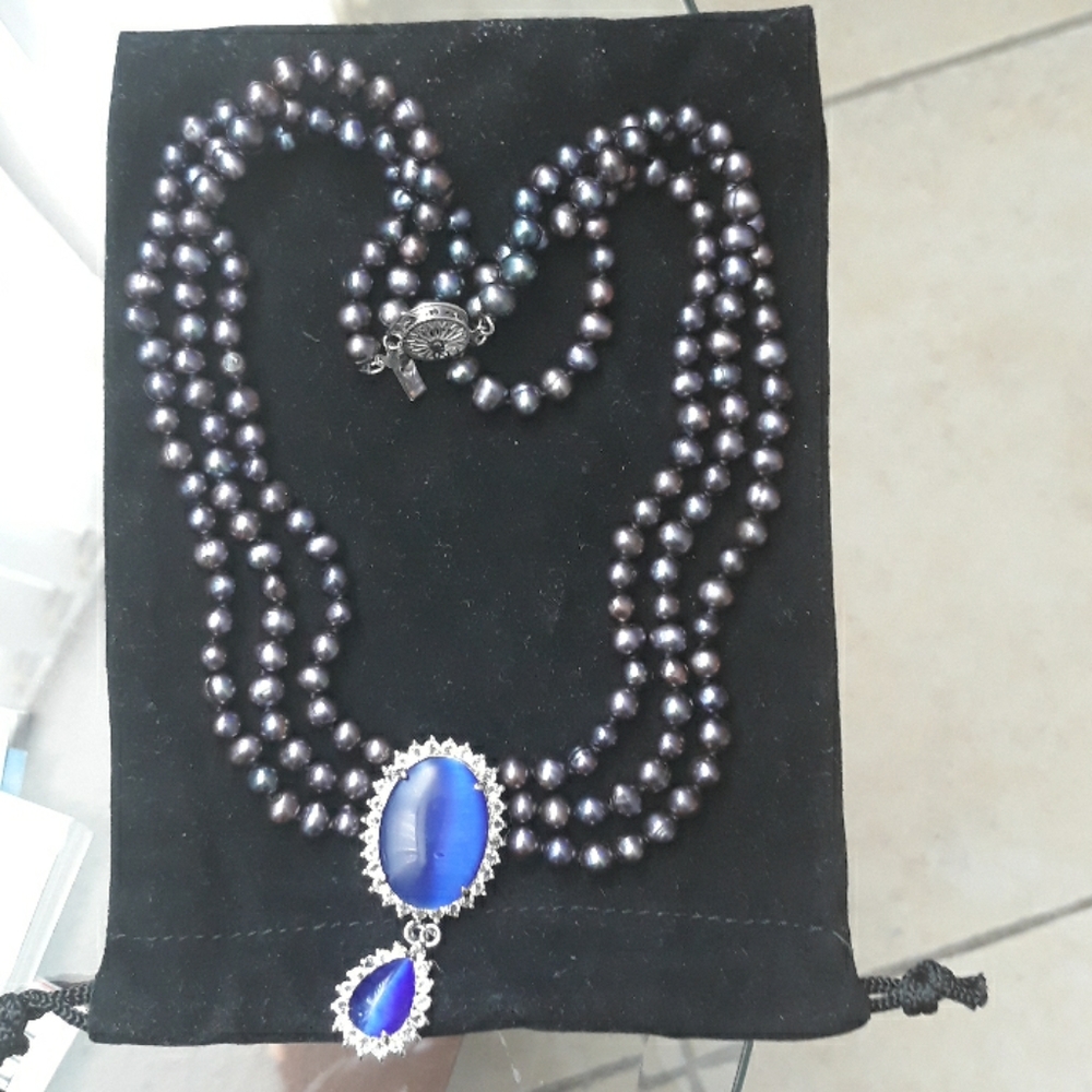 Blue sweetwater pearl necklace